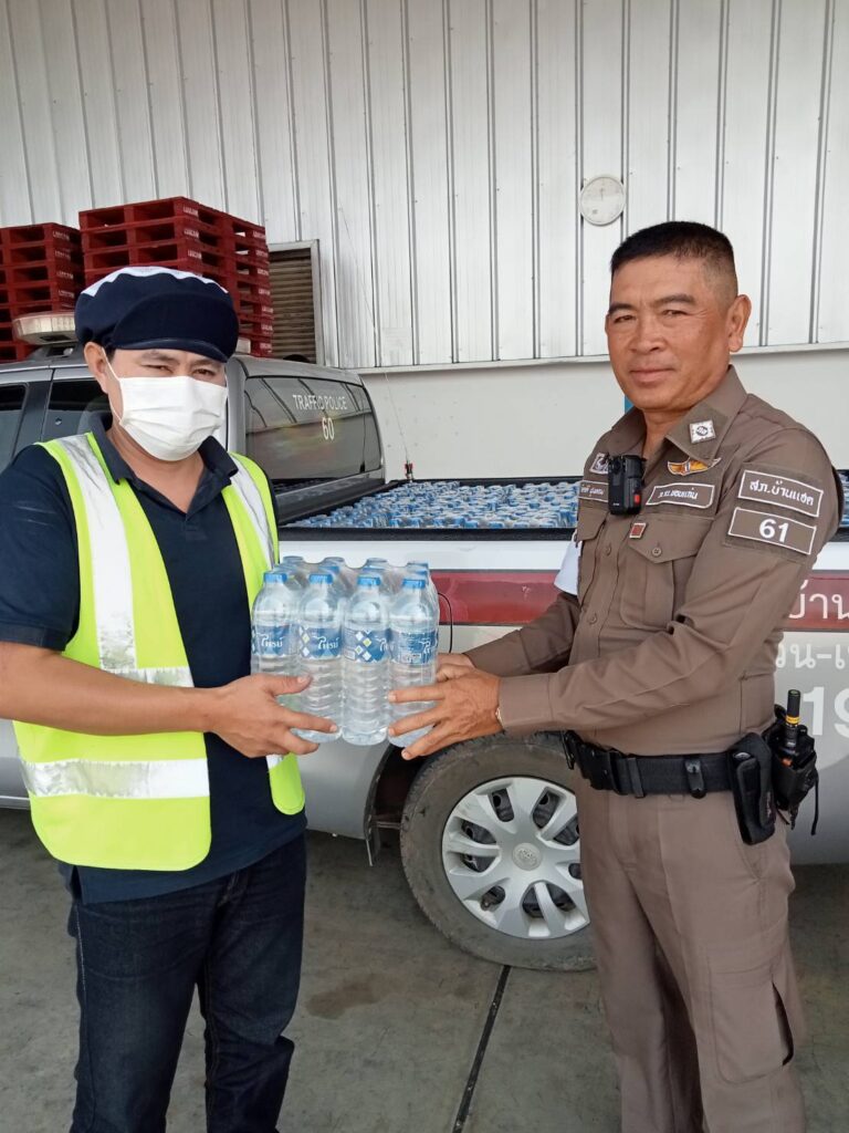 ไพรม์สนับสนุนน้ำดื่มให้กับ สภ.บ้านแฮด เพื่อสังคม